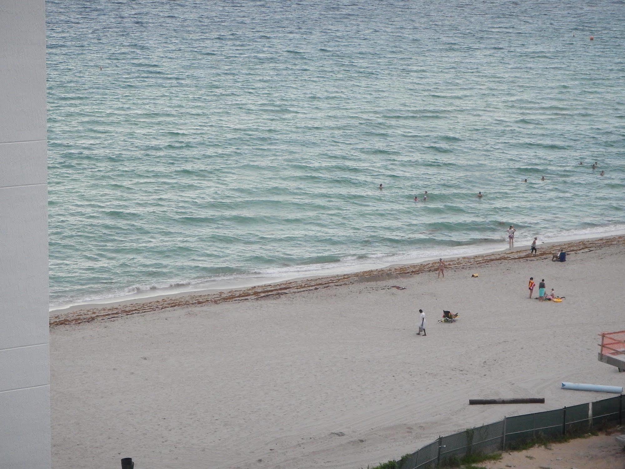 Apartments At Sian Residences Hallandale Beach Eksteriør billede